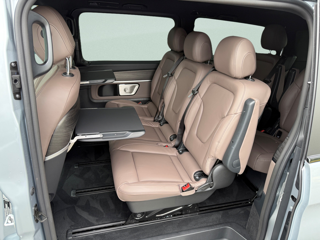 Mercedes-Benz V 300 EXCLUSIVE XL 4MATIC Sklad (foto 8)