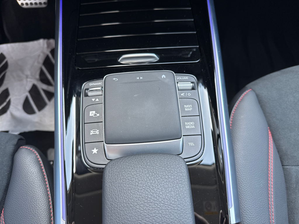 Mercedes-Benz EQB AMG paket 300 4MATIC (foto 15)