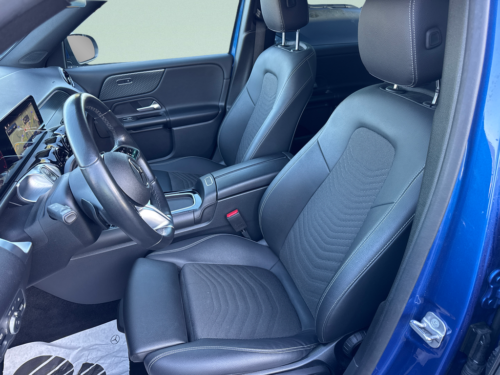 Mercedes-Benz GLB 200 200d 4MATIC (foto 12)
