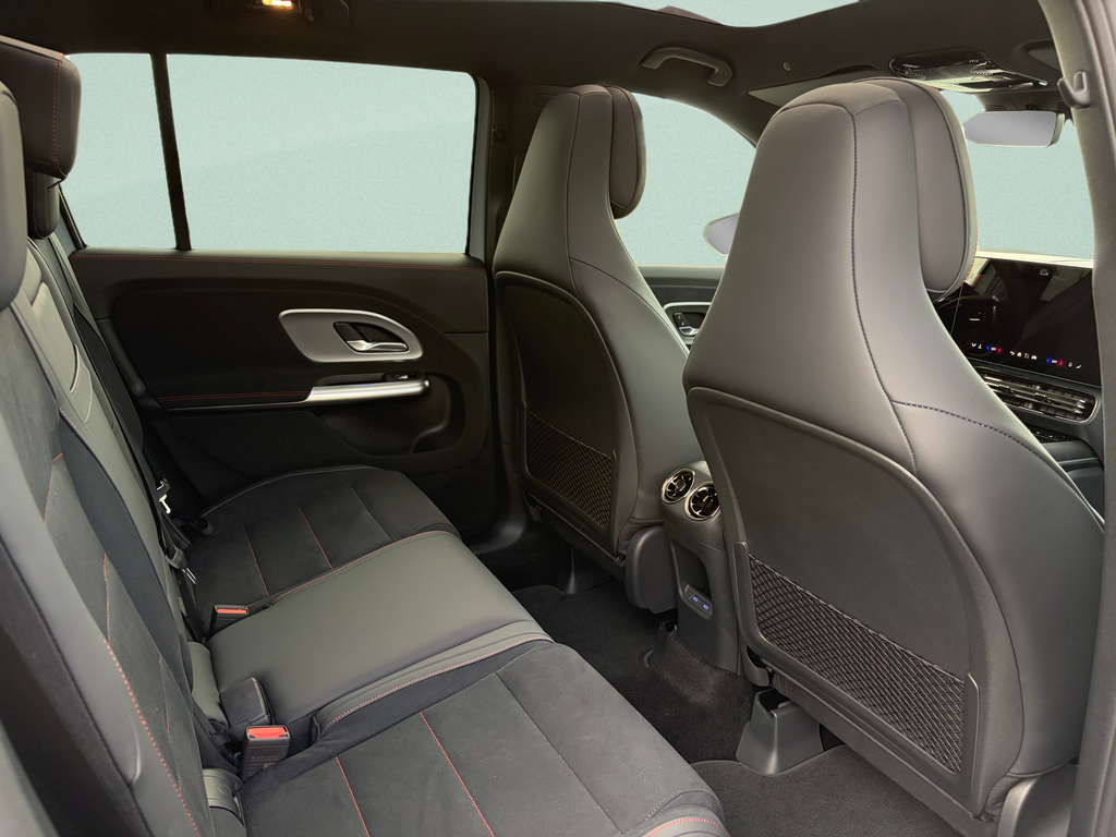 Mercedes-Benz GLB 220 4MATIC (foto 13)