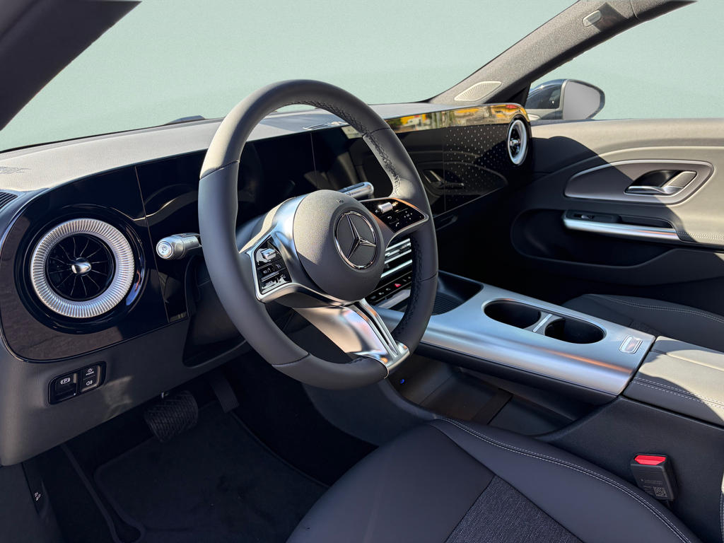 Mercedes-Benz CLA 250+ electric (foto 8)