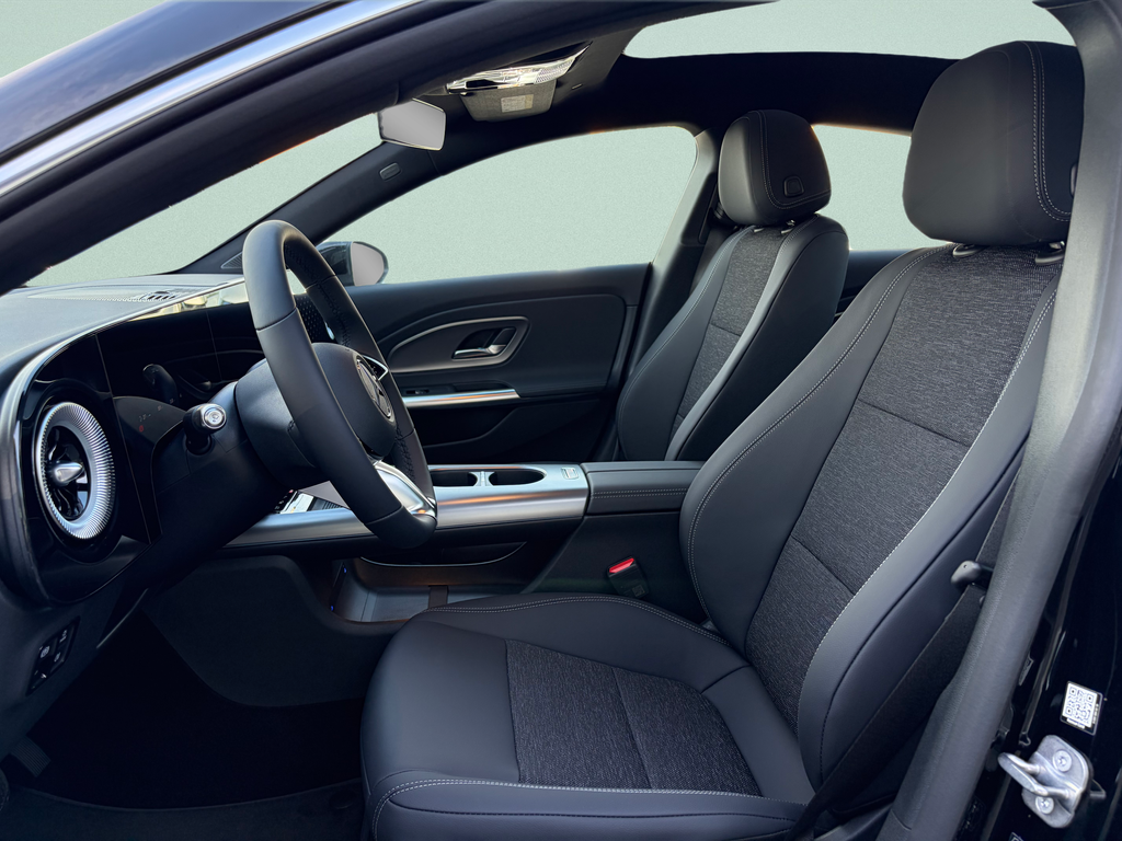 Mercedes-Benz CLA 250+ electric (foto 14)