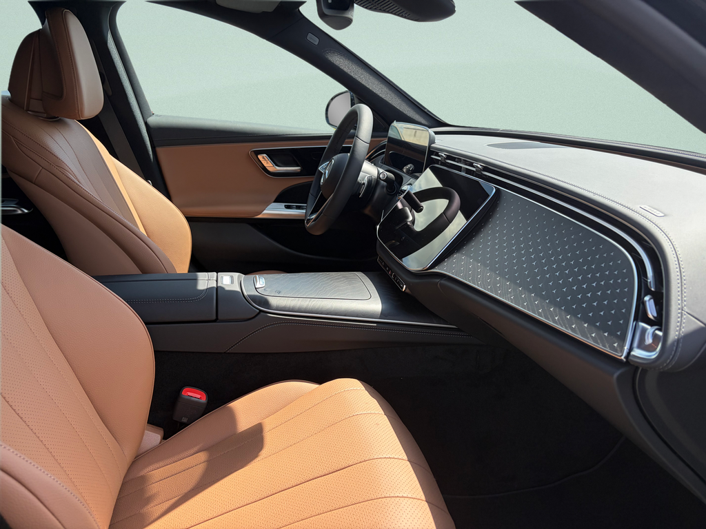 Mercedes-Benz E 220 d 4MATIC (foto 11)