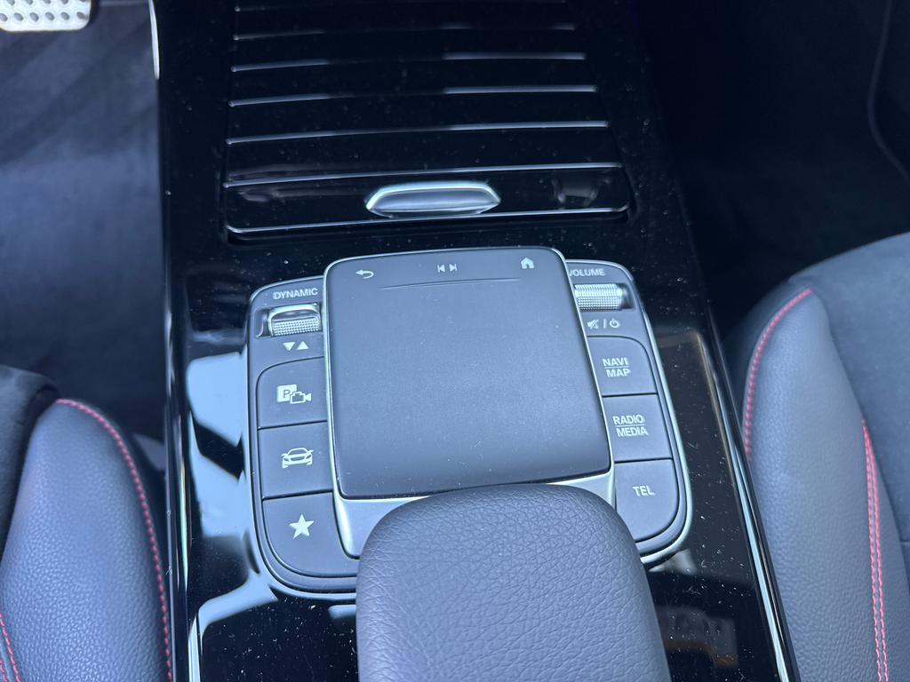 Mercedes-Benz A 250 AMG paket 250 (foto 14)