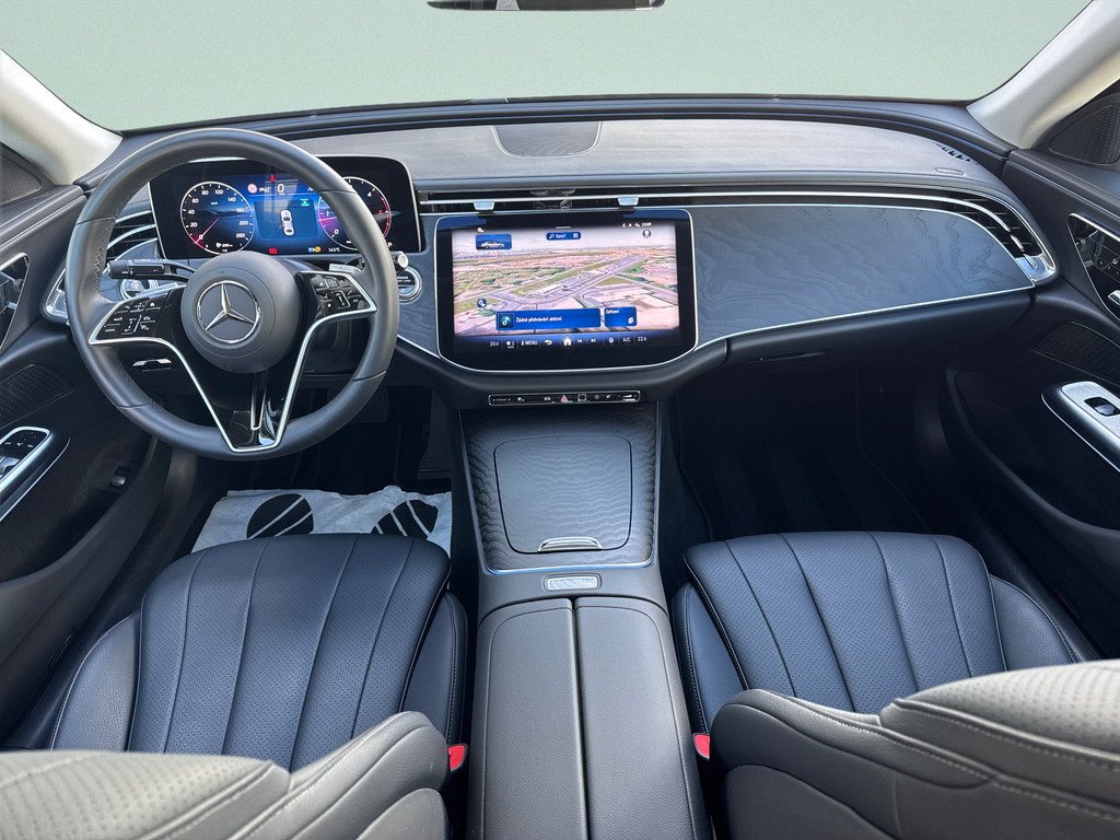 Mercedes-Benz E 220 220d 4MATIC AVANTGARDE (foto 10)