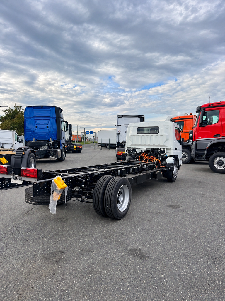 Fuso eCanter 9C18e 4450 Chassis (foto 1)
