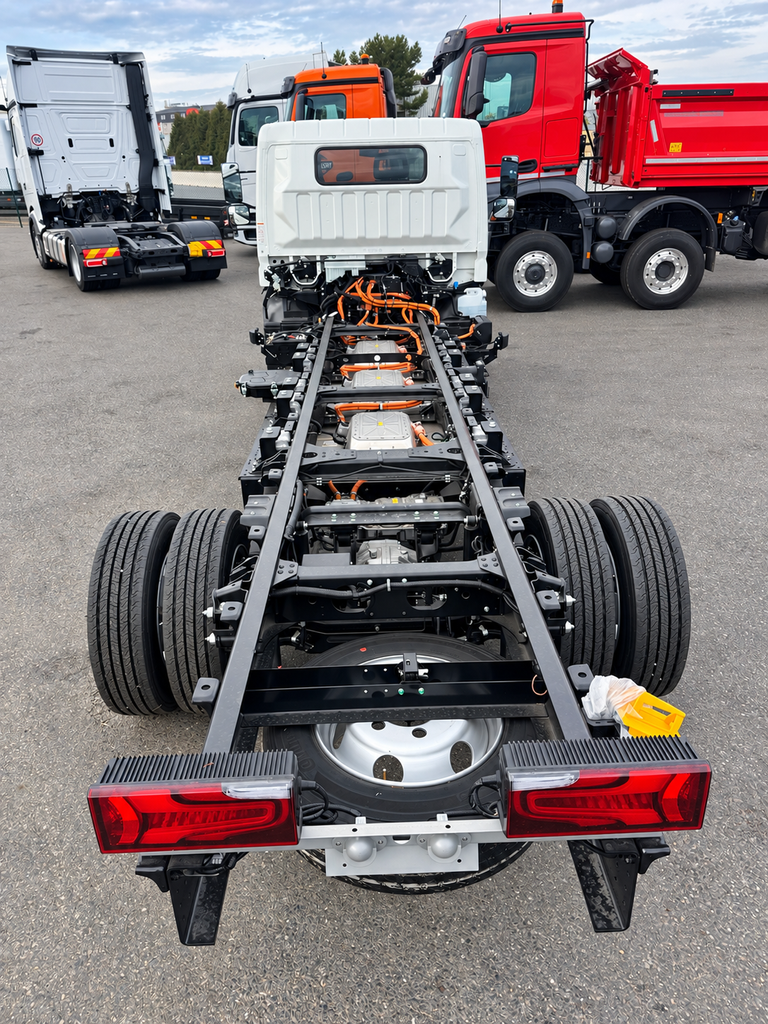 Fuso eCanter 9C18e 4450 Chassis (foto 3)