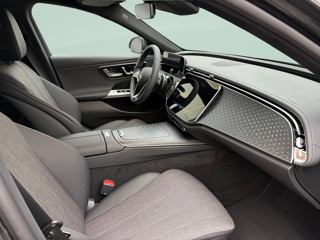 Mercedes-Benz E 220 d 4MATIC (foto 12)