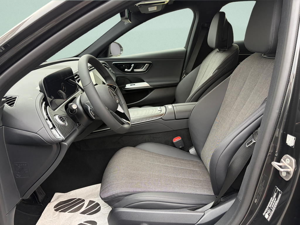 Mercedes-Benz E 220 d 4MATIC (foto 13)