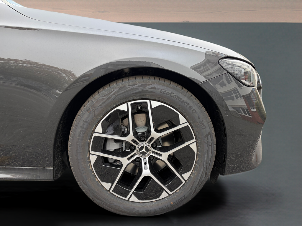 Mercedes-Benz E 220 d 4MATIC (foto 15)