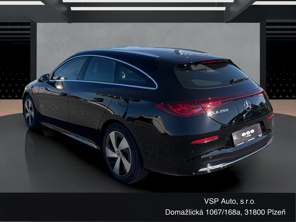 Mercedes-Benz CLA 200 Shooting Brake (foto 5)