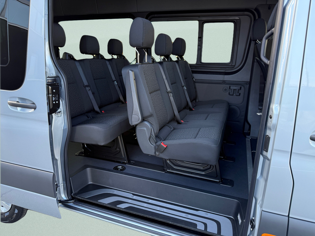 Mercedes-Benz Sprinter Select TOURER 4x2 8 míst automat 3,5t koule (foto 15)