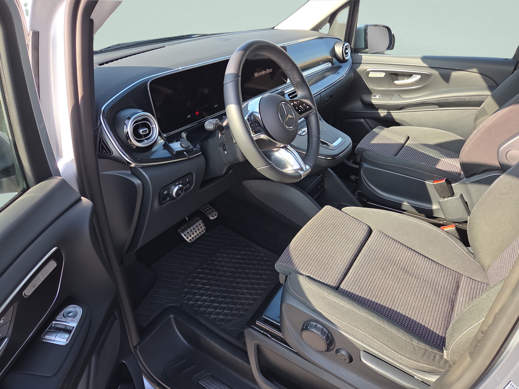 Mercedes-Benz V 300 300d/L STYLE 4MATIC (foto 8)