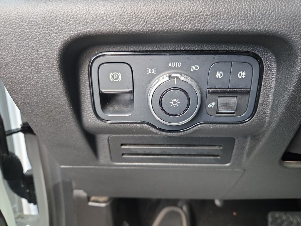 Mercedes-Benz T 180 T 180d/S PROGRESIVE (foto 14)