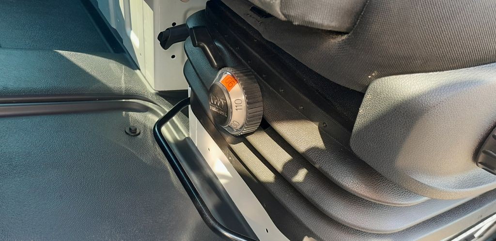 Mercedes-Benz Sprinter 317 CDI/XL, kamera 360° (foto 13)