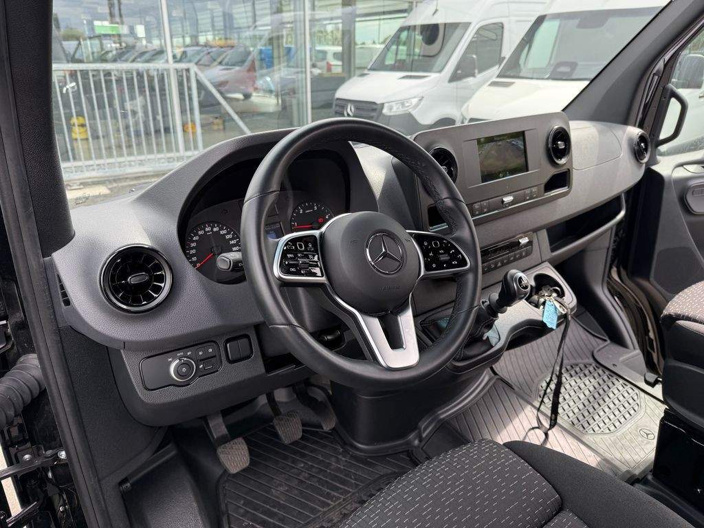 Mercedes-Benz Sprinter TOURER L (foto 8)