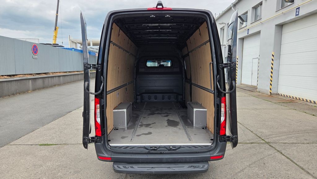 Mercedes-Benz Sprinter 317 CDI/L senzory, kamera (foto 14)
