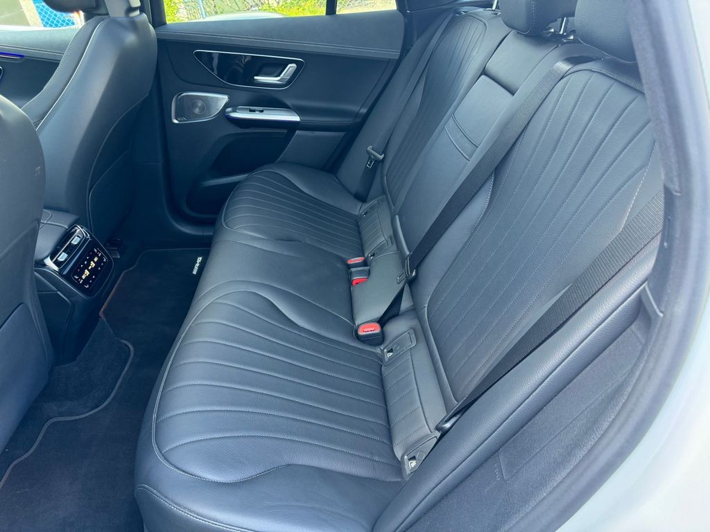 Mercedes-Benz EQE AMG paket 500 4MATIC SUV (foto 34)