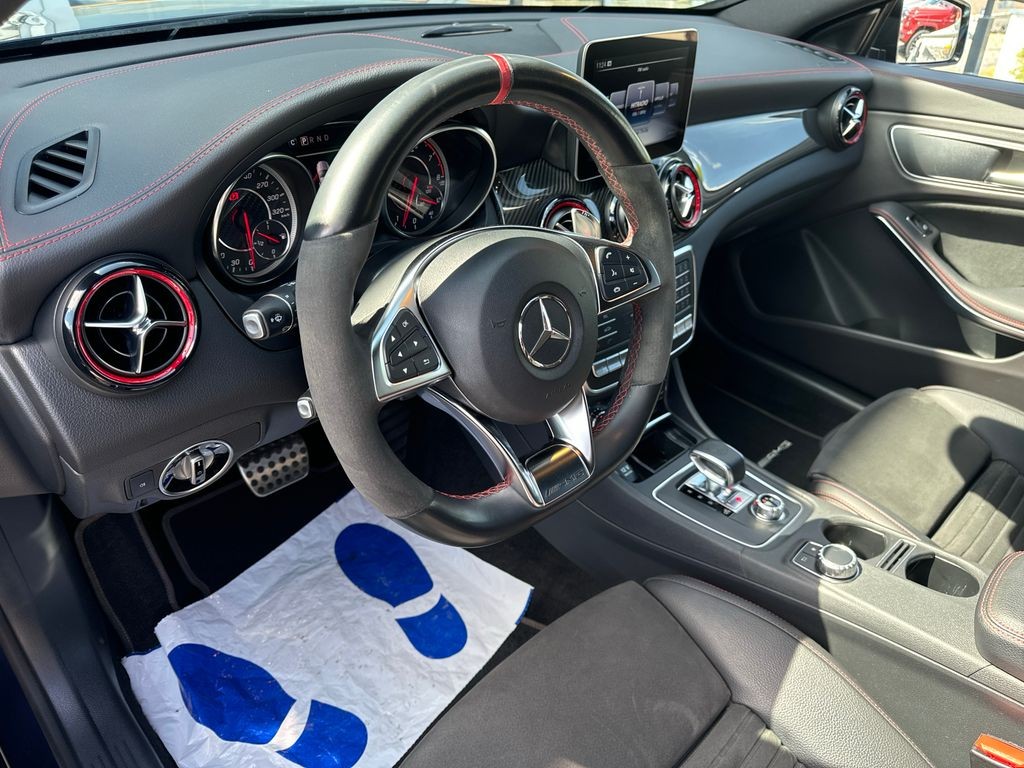Mercedes-Benz CLA 45 AMG Shooting Brake 45 4MATIC Shooting Break (foto 7)