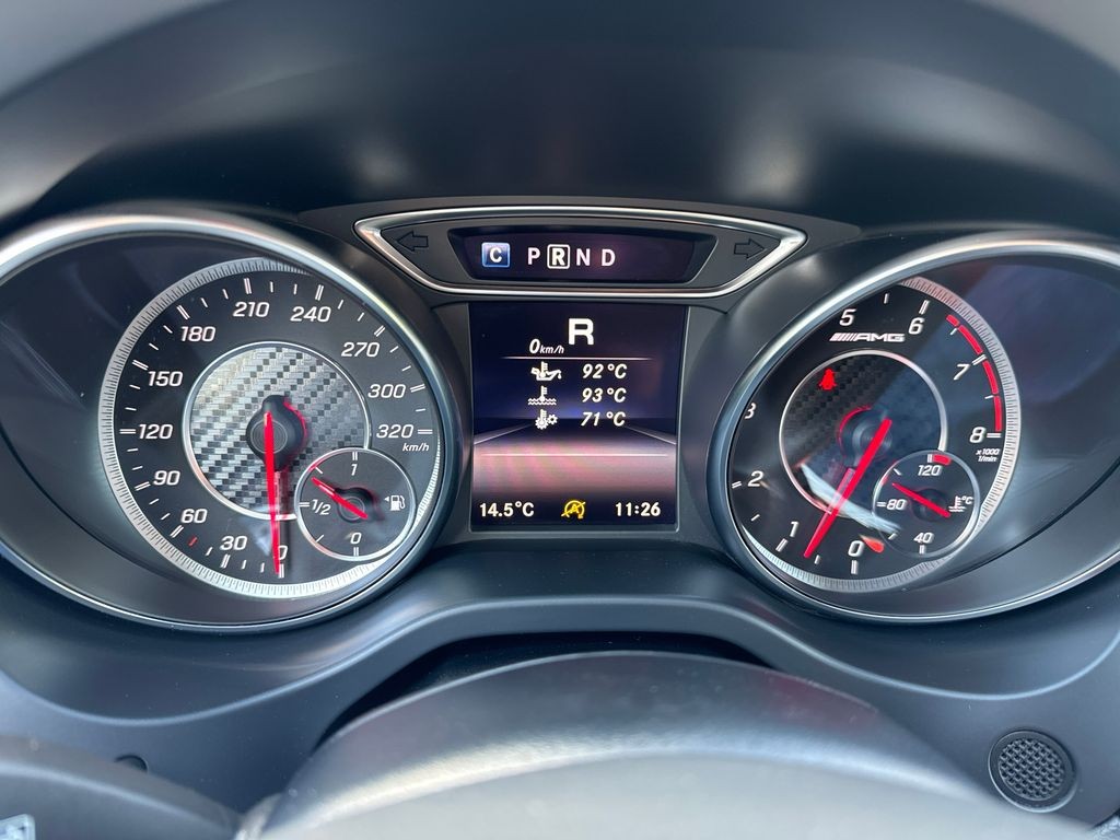 Mercedes-Benz CLA 45 AMG Shooting Brake 45 4MATIC Shooting Break (foto 16)
