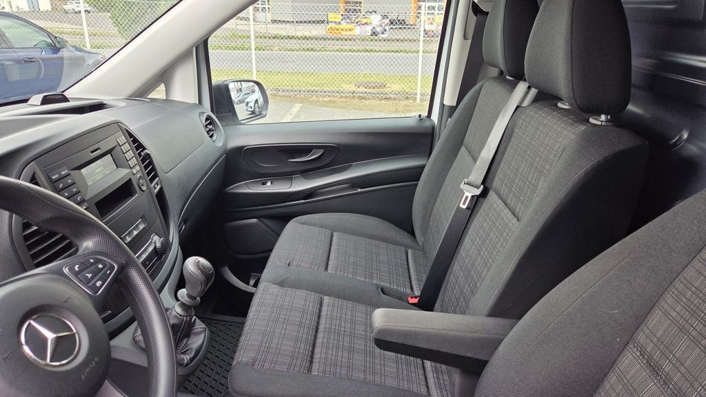Mercedes-Benz Vito 114 CDI/L dílna Sortimo (foto 12)