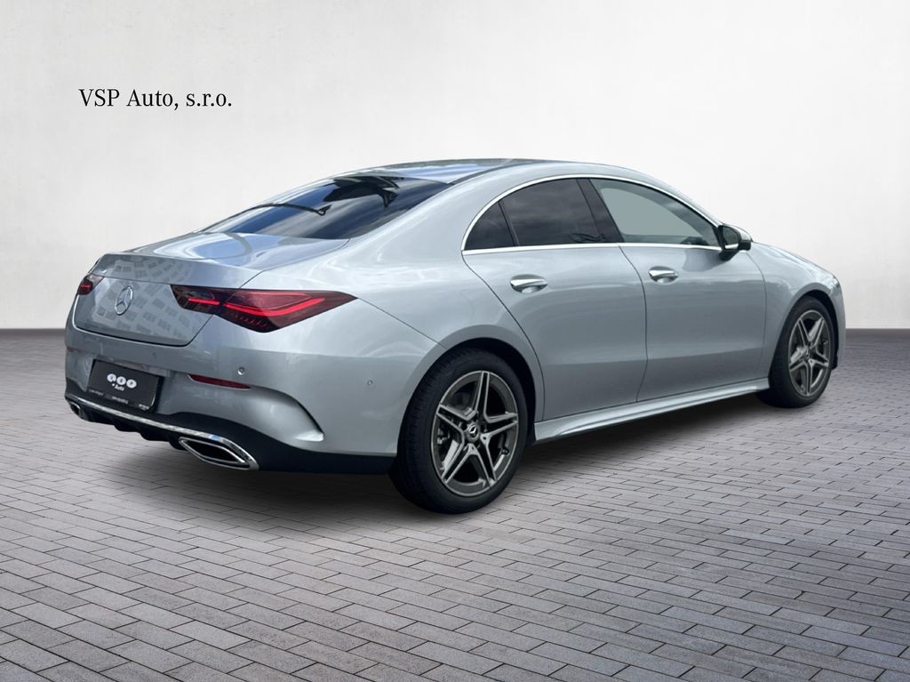 Mercedes-Benz CLA 200 d AMG Style Edition (foto 4)