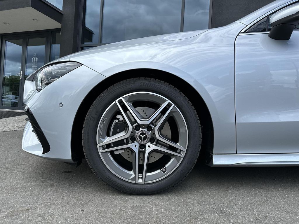Mercedes-Benz CLA 200 d AMG Style Edition (foto 14)