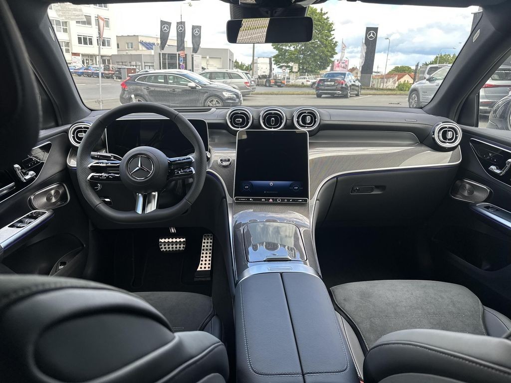 Mercedes-Benz GLC 300 d 4MATIC kupé (foto 10)