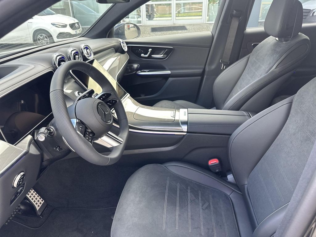 Mercedes-Benz GLC 300 d 4MATIC kupé (foto 12)