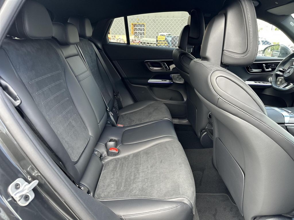 Mercedes-Benz GLC 300 d 4MATIC kupé (foto 13)