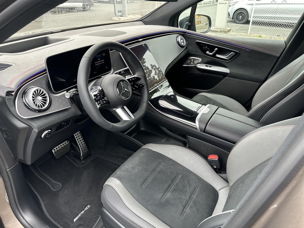 Mercedes-Benz EQE  350 4MATIC SUV Electric Art Edition (foto 12)