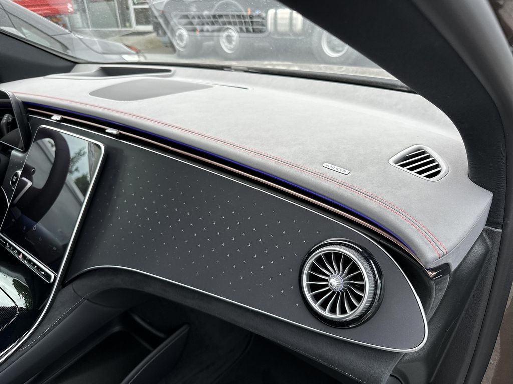 Mercedes-Benz EQE  350 4MATIC SUV Electric Art Edition (foto 15)