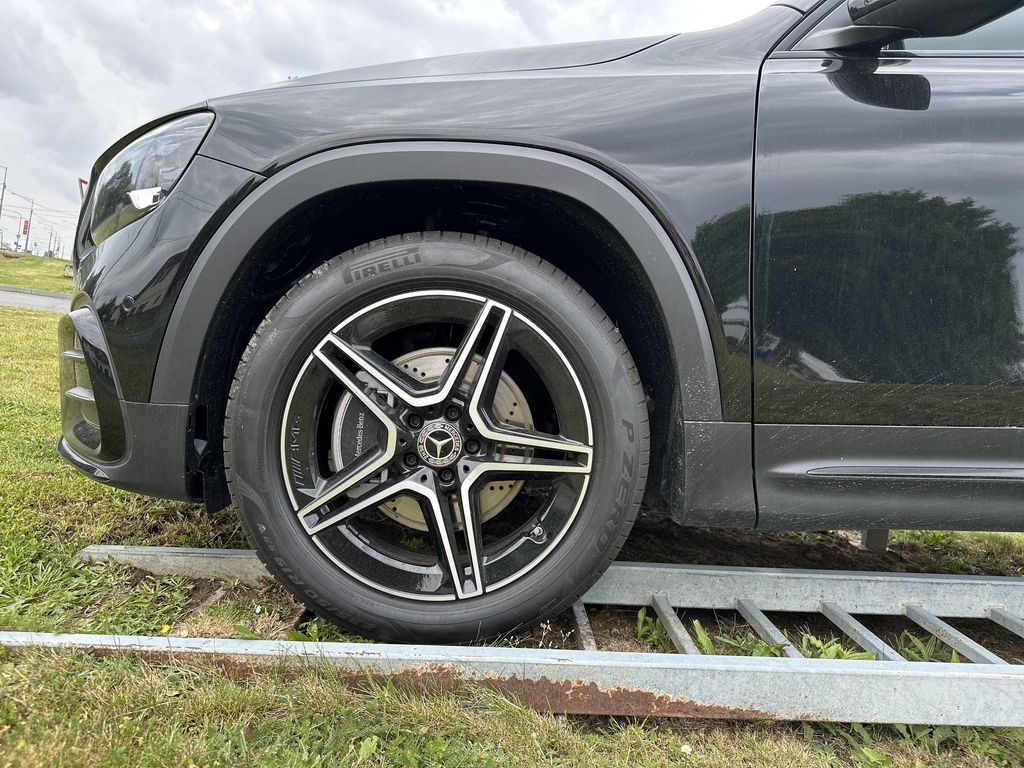 Mercedes-Benz GLB 200 d 4MATIC (foto 14)