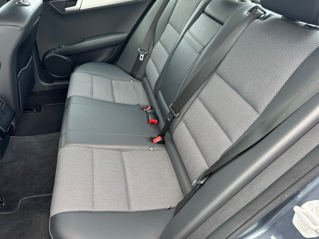 Mercedes-Benz C 220 220CDI AVANTGARDE (foto 13)