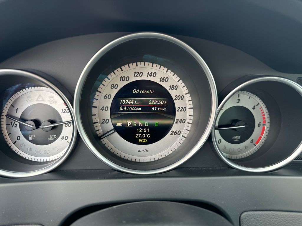Mercedes-Benz C 220 220CDI AVANTGARDE (foto 15)