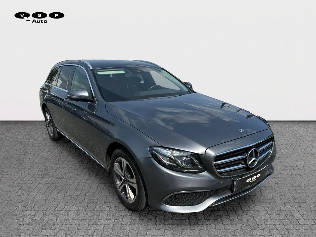 Mercedes-Benz E 220 220d 4MATIC (foto 5)