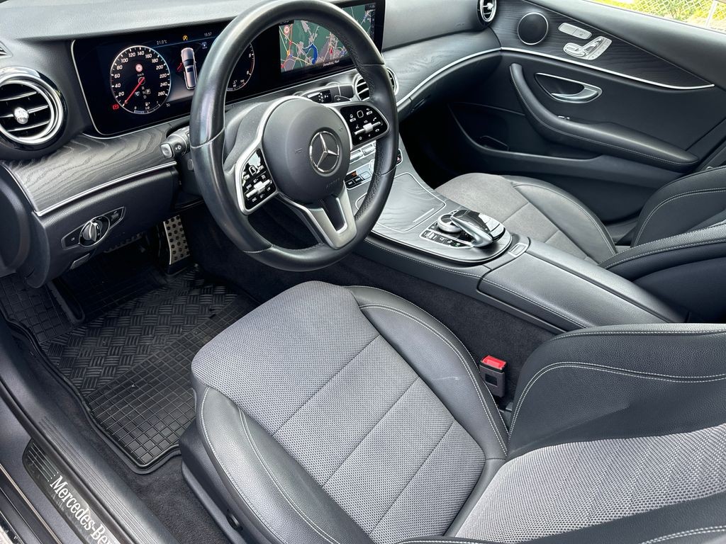 Mercedes-Benz E 220 220d 4MATIC (foto 8)