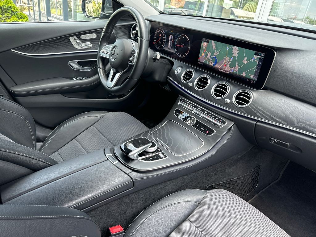 Mercedes-Benz E 220 220d 4MATIC (foto 10)