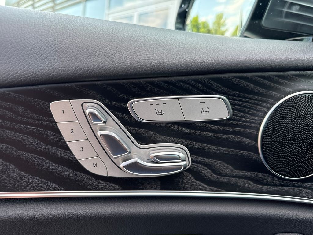 Mercedes-Benz E 220 220d 4MATIC (foto 12)