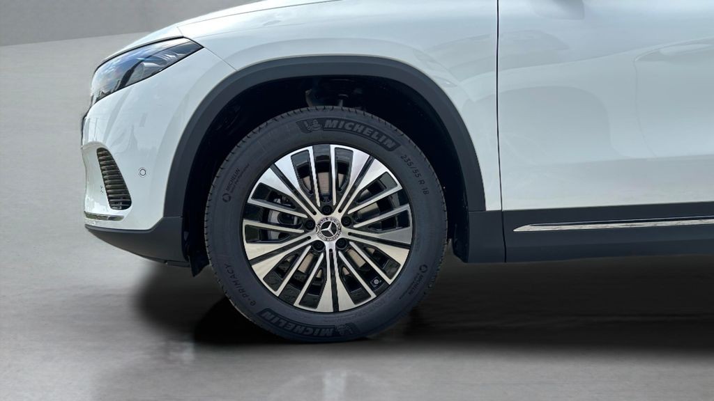 Mercedes-Benz EQA 250+ (foto 15)