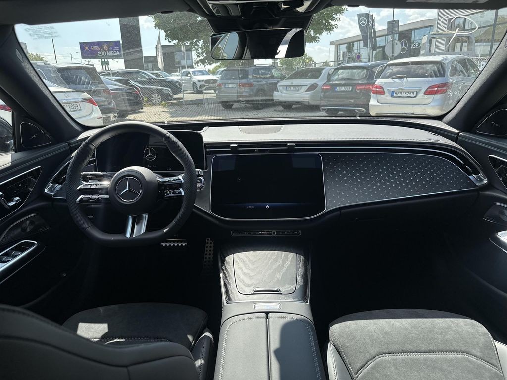 Mercedes-Benz E 220 d 4MATIC (foto 10)