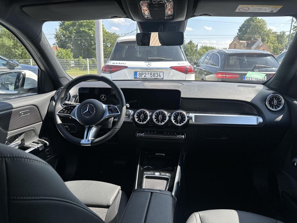 Mercedes-Benz EQB 250+ (foto 10)