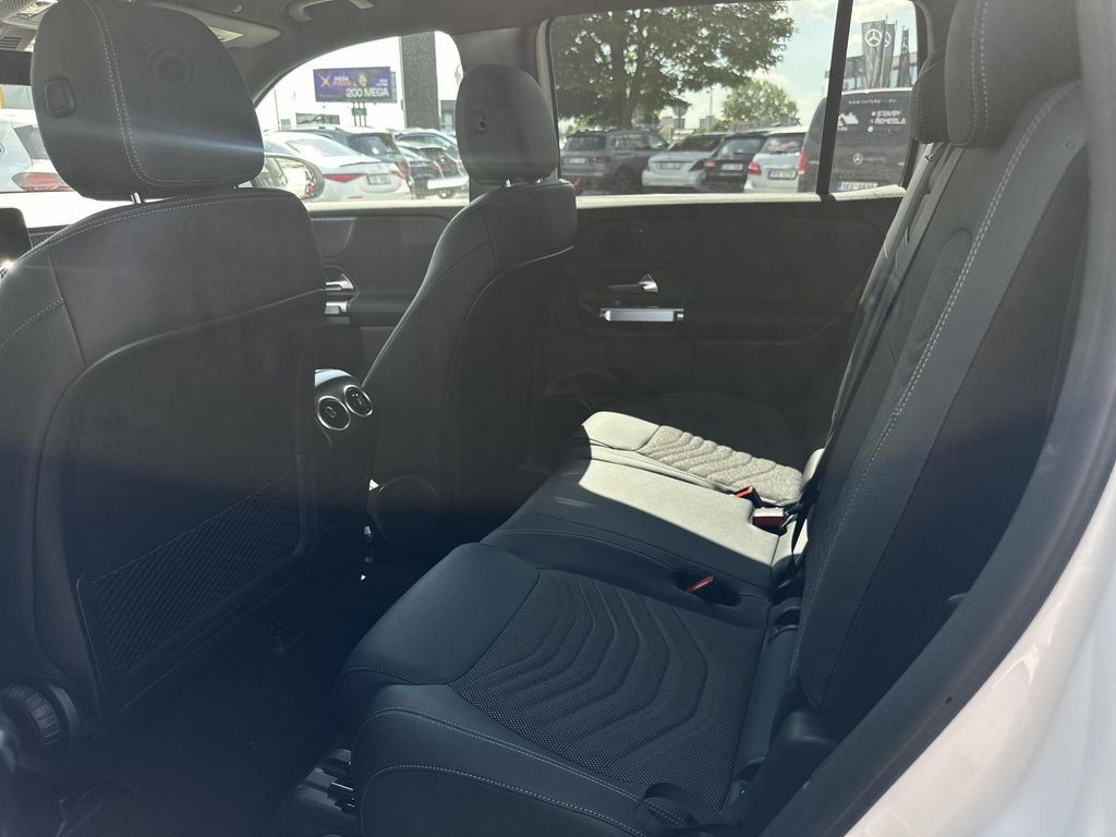 Mercedes-Benz EQB 250+ (foto 13)
