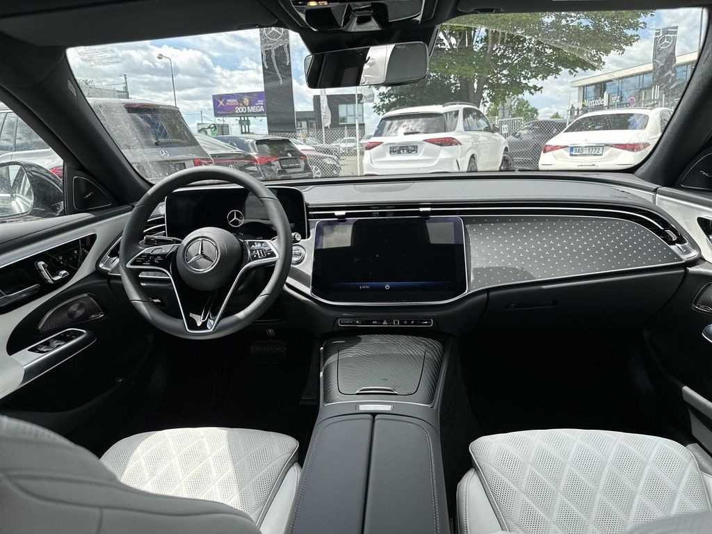 Mercedes-Benz E 220 d 4MATIC (foto 10)