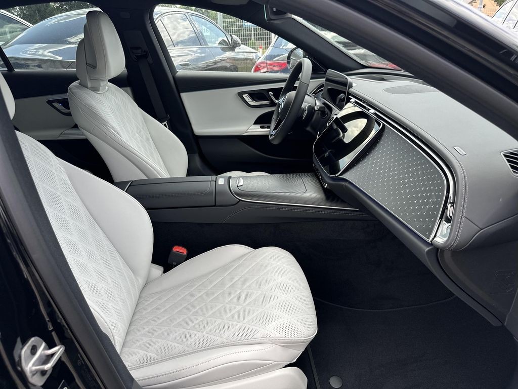 Mercedes-Benz E 220 d 4MATIC (foto 11)