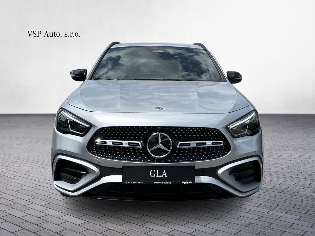 Mercedes-Benz GLA 200 d AMG Style Edition (foto 7)
