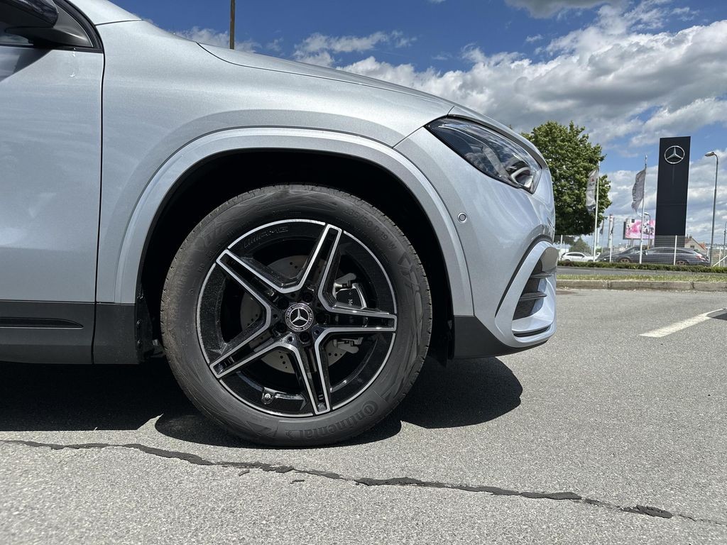 Mercedes-Benz GLA 200 d AMG Style Edition (foto 14)