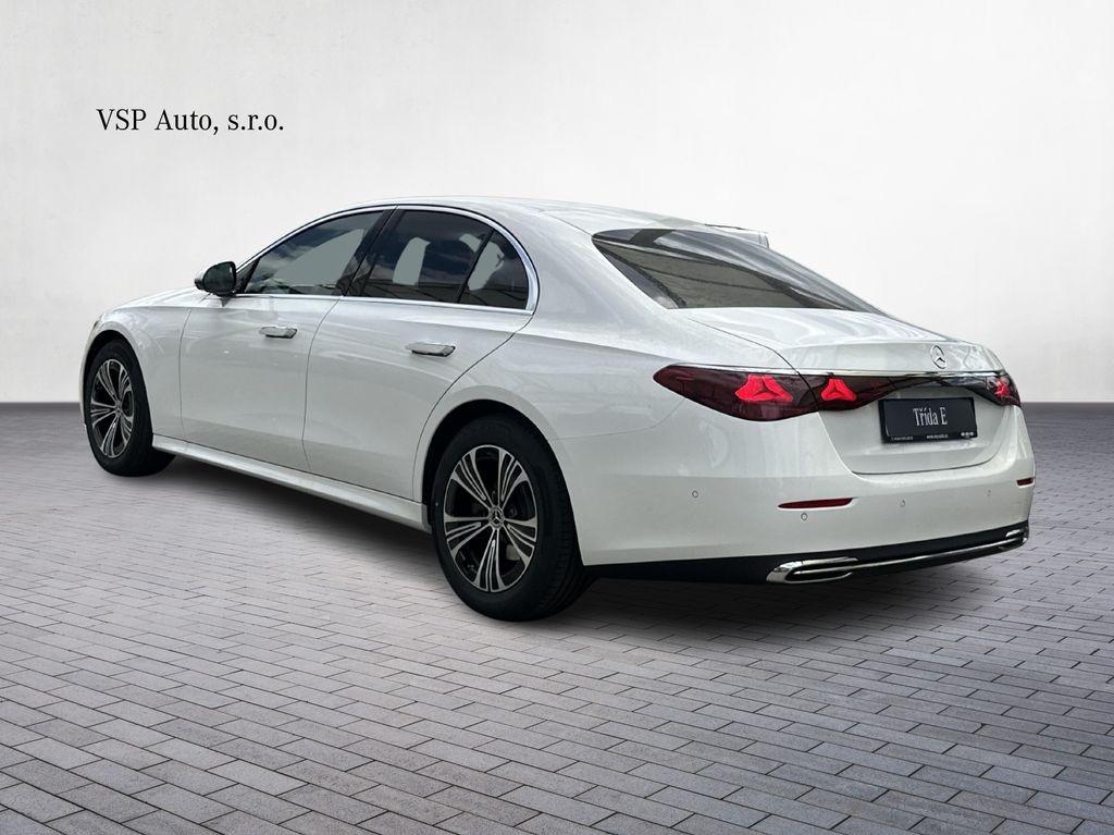 Mercedes-Benz E 220 d 4MATIC (foto 2)