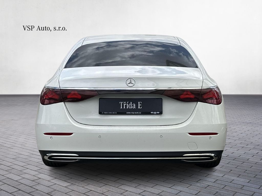 Mercedes-Benz E 220 d 4MATIC (foto 3)