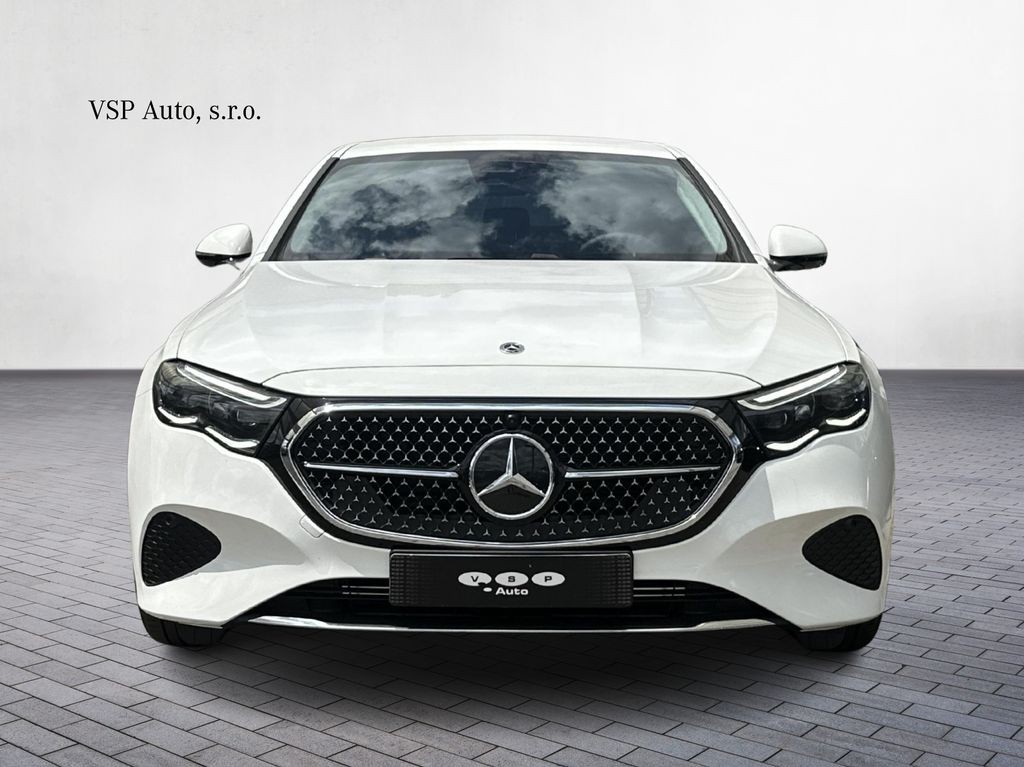 Mercedes-Benz E 220 d 4MATIC (foto 7)